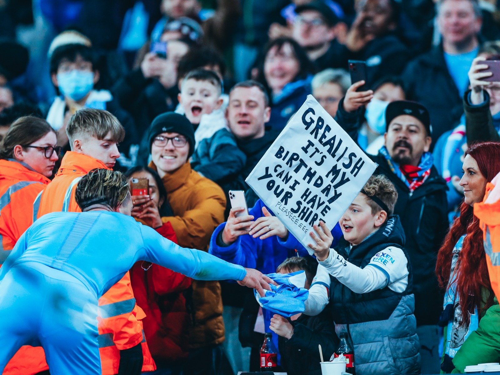 強陣容的巴 強陣容的巴